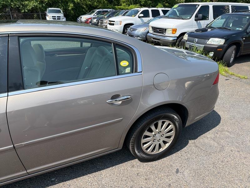 Buick Lucerne CX 2007