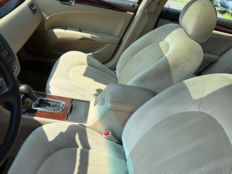 Buick Lucerne CX 2007