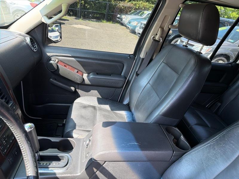 Ford Explorer Limited 4.0L 4WD 2007