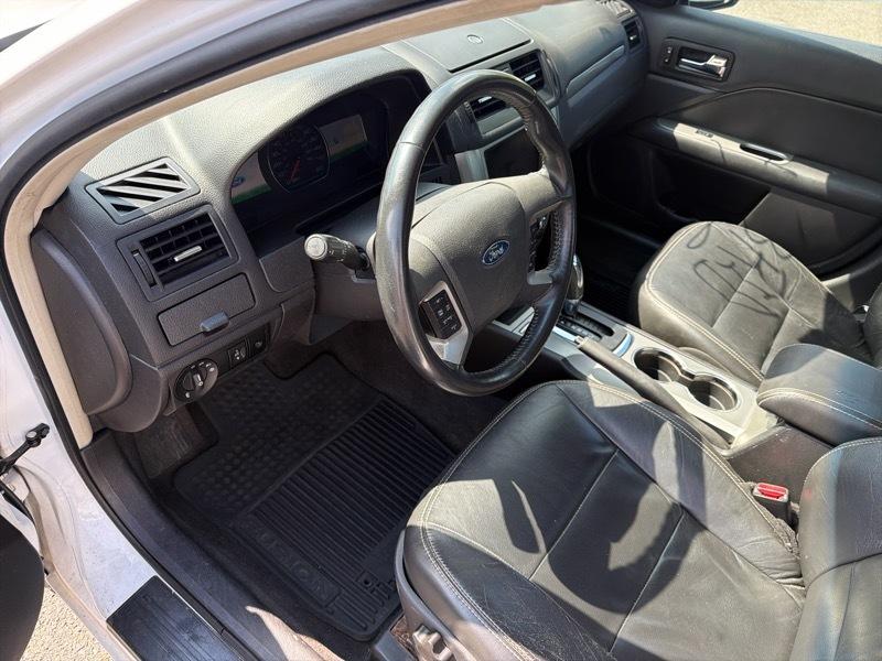 Ford Fusion Hybrid Sedan 2010
