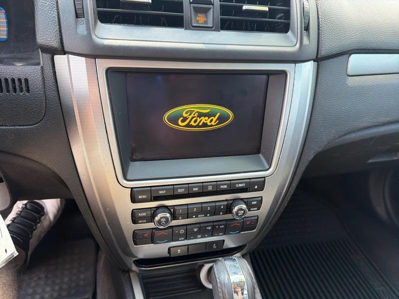 Ford Fusion Hybrid Sedan 2010