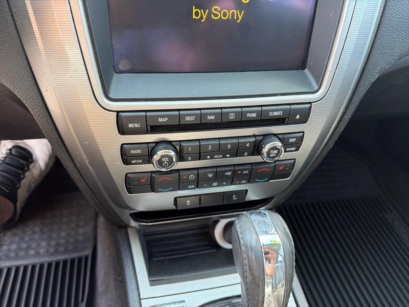 Ford Fusion Hybrid Sedan 2010