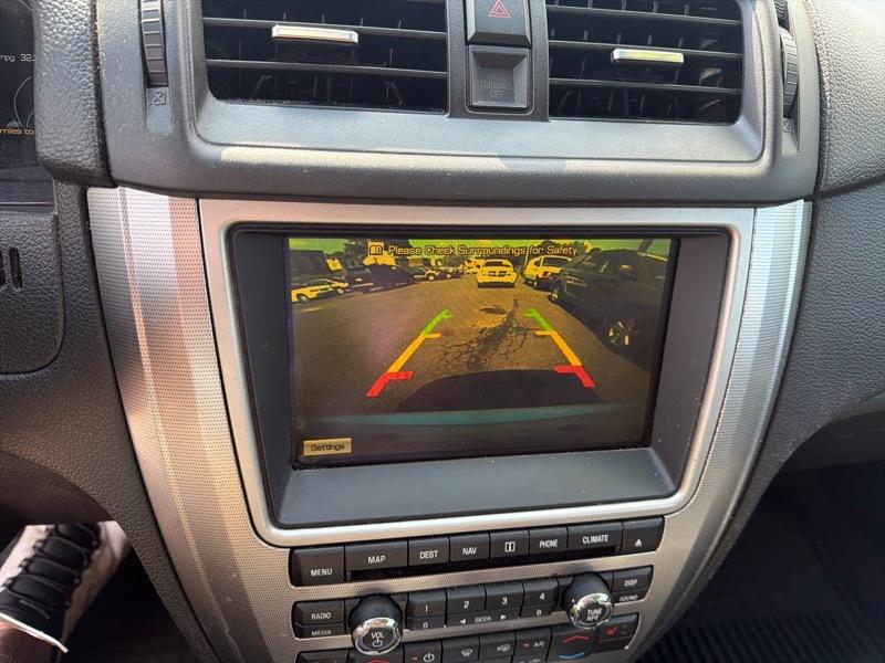 Ford Fusion Hybrid Sedan 2010