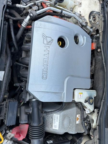 Ford Fusion Hybrid Sedan 2010