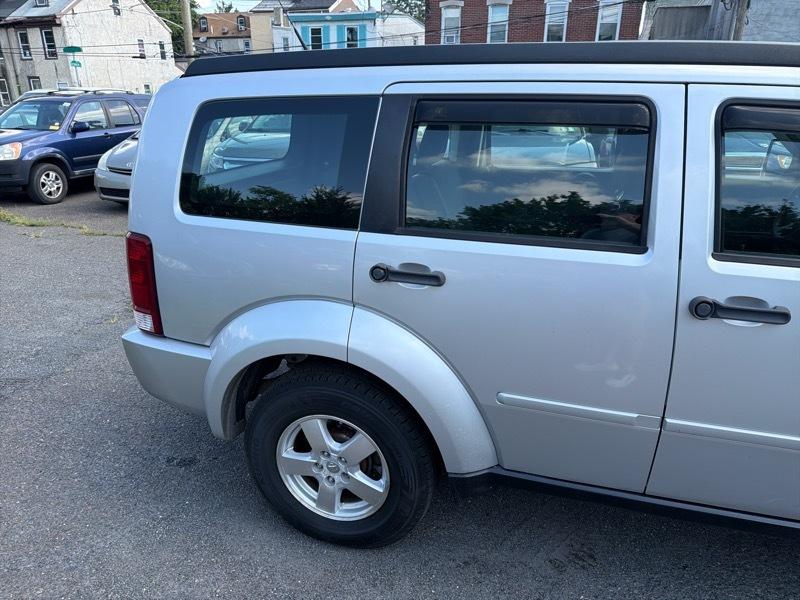 Dodge Nitro SE 2WD 2011