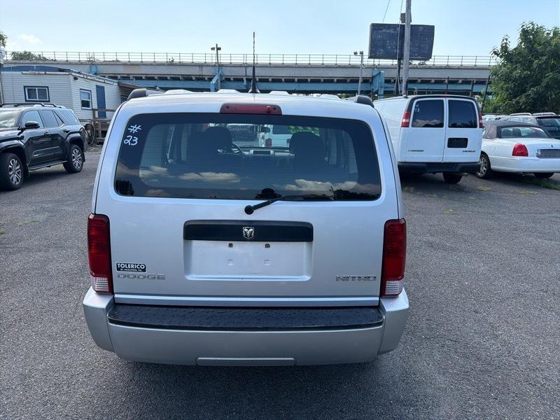 Dodge Nitro SE 2WD 2011