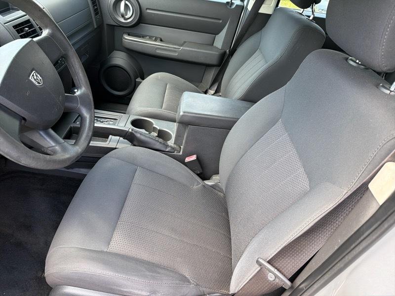 Dodge Nitro SE 2WD 2011