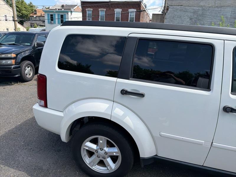 Dodge Nitro SXT 4WD 2007