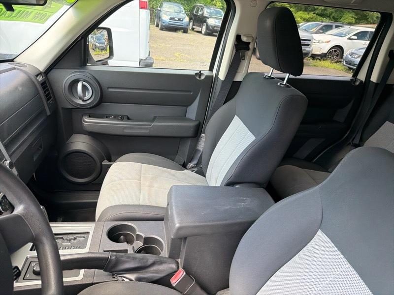 Dodge Nitro SXT 4WD 2007