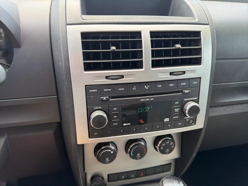 Dodge Nitro SXT 4WD 2007