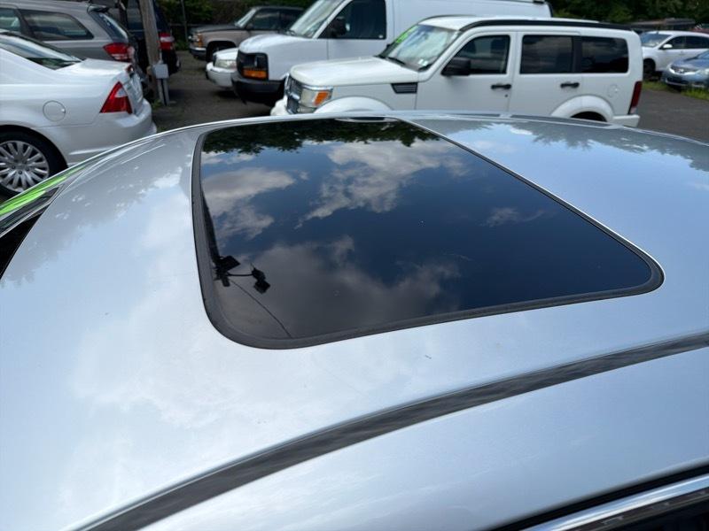 Toyota Camry Base 6-Spd AT 2011