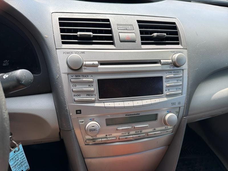 Toyota Camry Base 6-Spd AT 2011