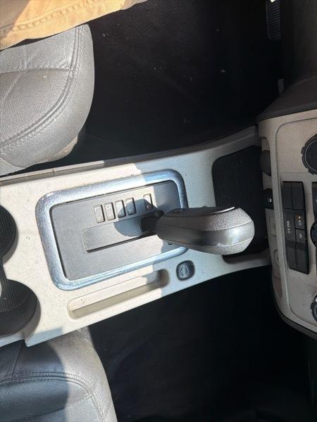 Ford Escape XLT 4WD 2010