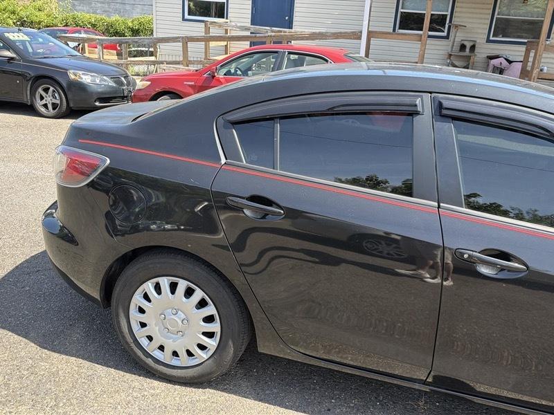 Mazda MAZDA3 i Sport 4-Door 2011