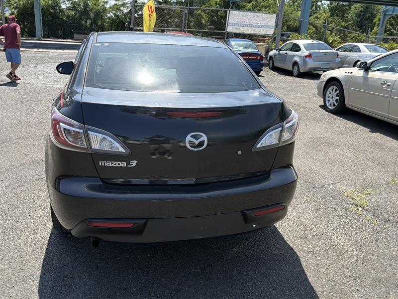 Mazda MAZDA3 i Sport 4-Door 2011
