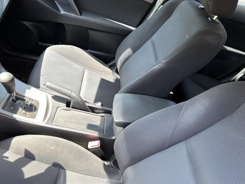 Mazda MAZDA3 i Sport 4-Door 2011