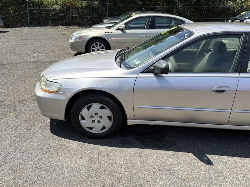 Honda Accord LX V6 sedan 1998