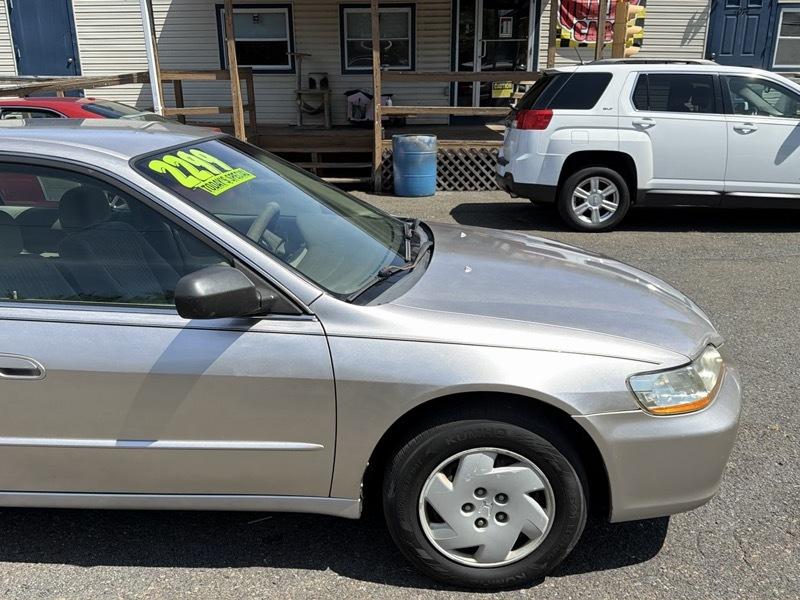 Honda Accord LX V6 sedan 1998