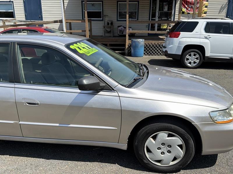 Honda Accord LX V6 sedan 1998