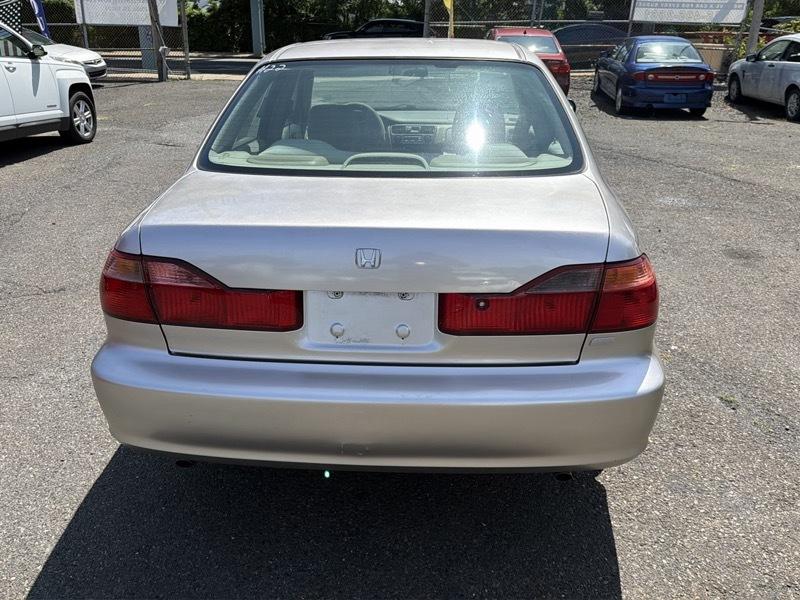 Honda Accord LX V6 sedan 1998