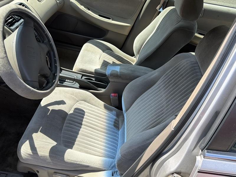 Honda Accord LX V6 sedan 1998