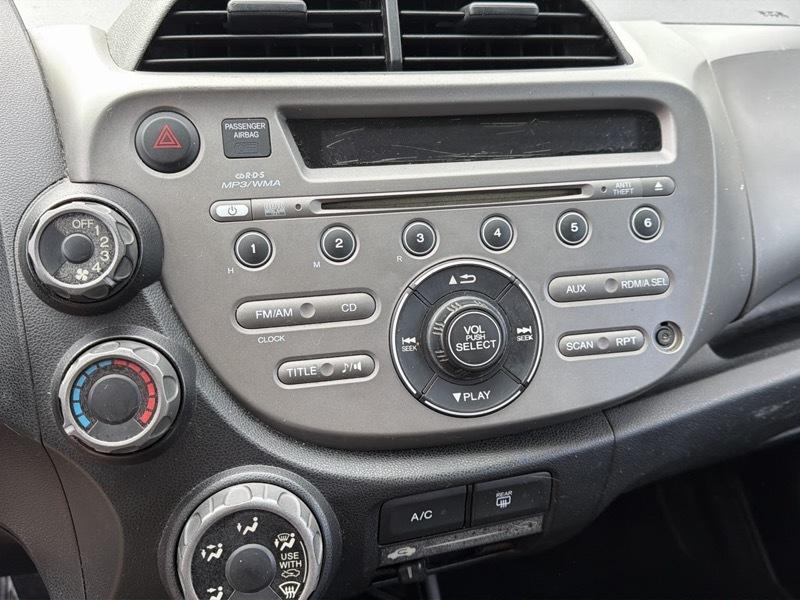 Honda Fit Sport 5-Speed AT 2010