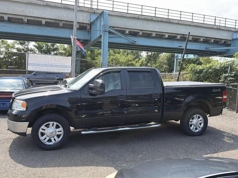 Ford F-150 XL SuperCrew Short Bed 4WD 2008