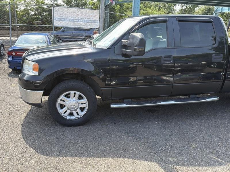 Ford F-150 XL SuperCrew Short Bed 4WD 2008