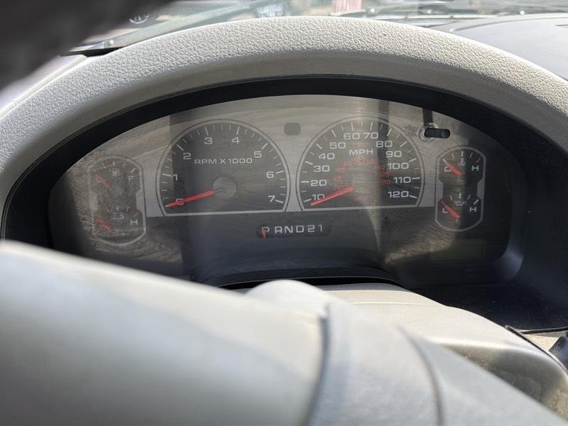 Ford F-150 XL SuperCrew Short Bed 4WD 2008