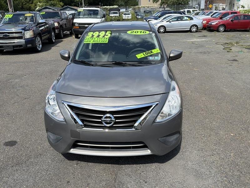 Nissan Versa 1.6 S 5M 2016