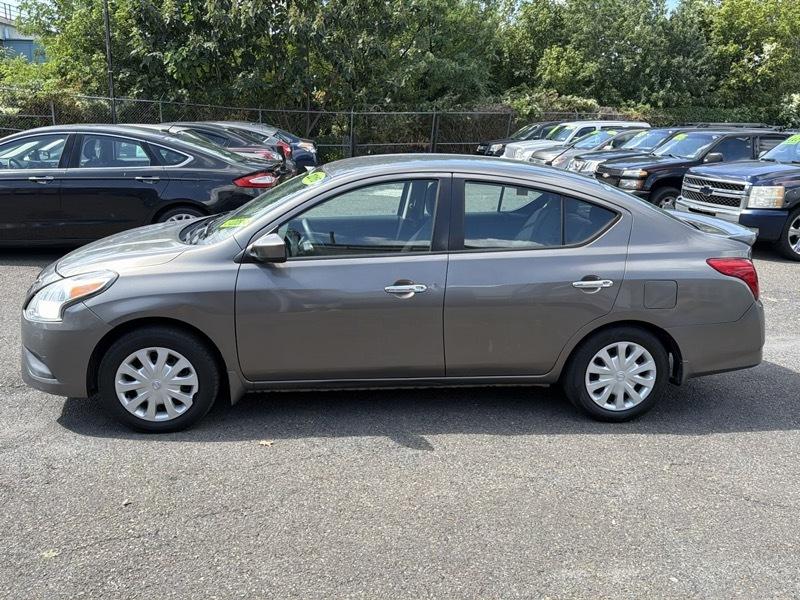 Nissan Versa 1.6 S 5M 2016