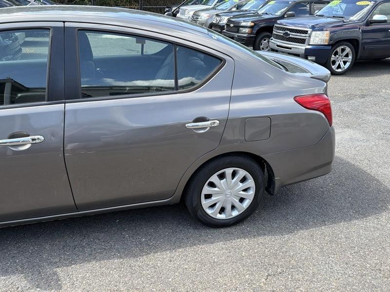 Nissan Versa 1.6 S 5M 2016