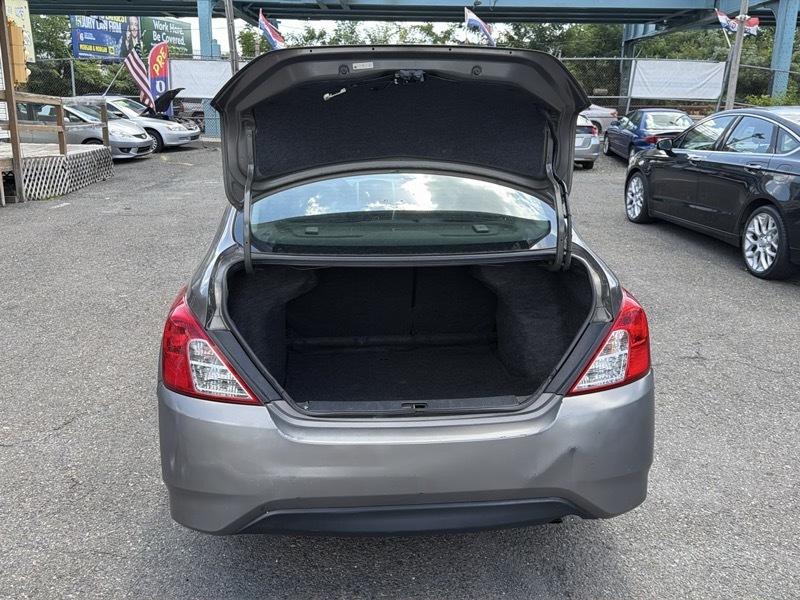Nissan Versa 1.6 S 5M 2016