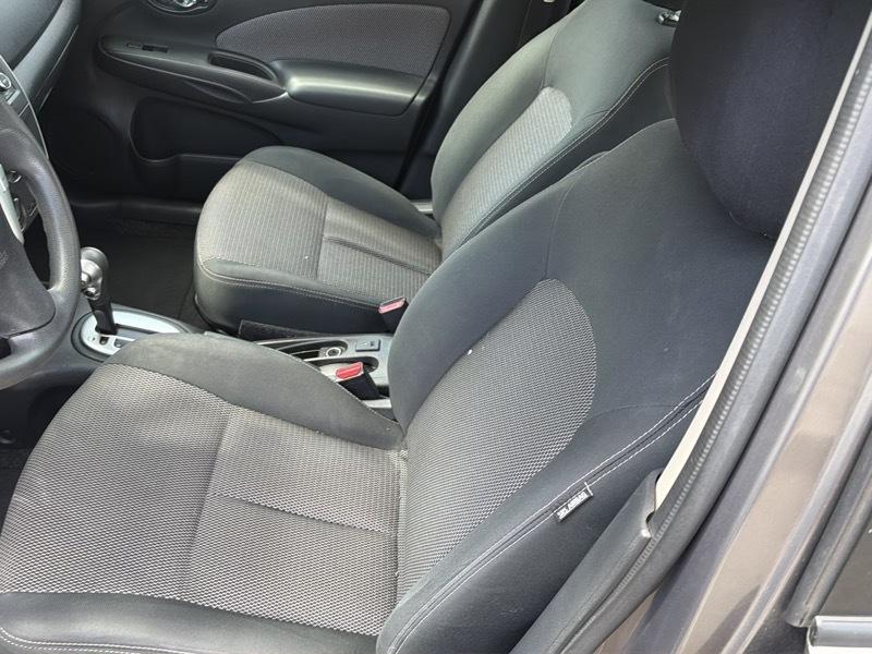 Nissan Versa 1.6 S 5M 2016