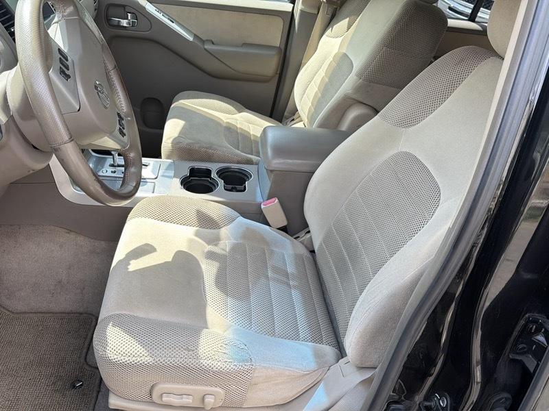 Nissan Pathfinder LE 4WD 2008