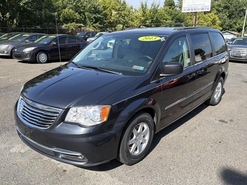 Chrysler Town & Country Touring 2013