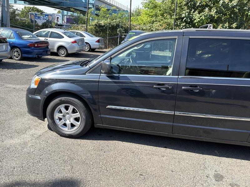 Chrysler Town & Country Touring 2013