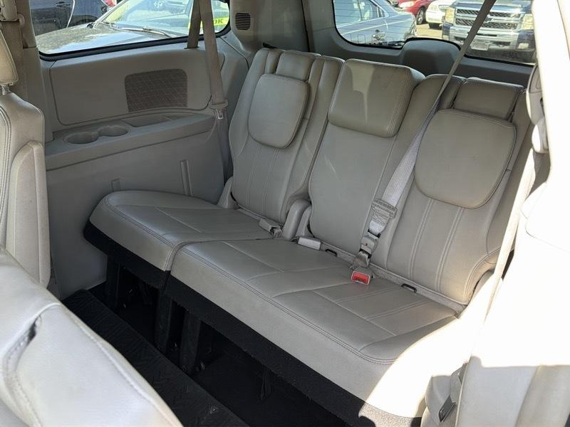 Chrysler Town & Country Touring 2013