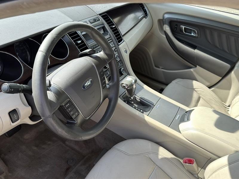 Ford Taurus SEL FWD 2012