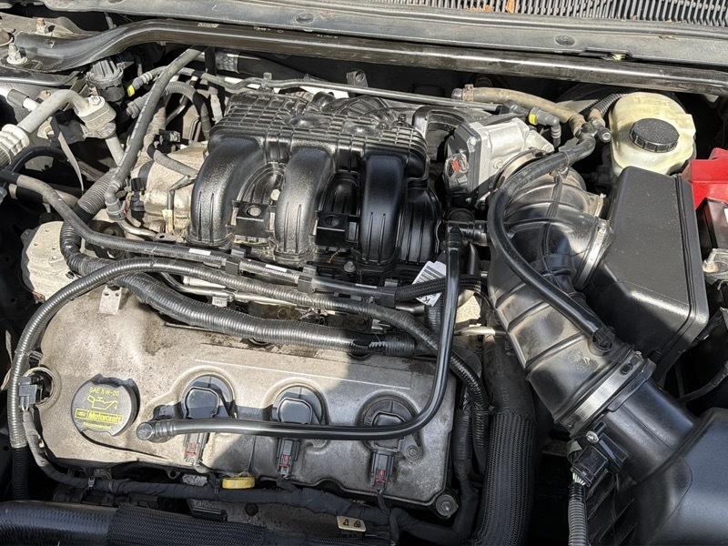 Ford Taurus SEL FWD 2012