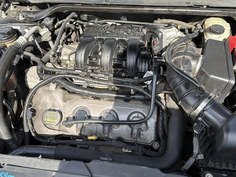 Ford Taurus SEL FWD 2012