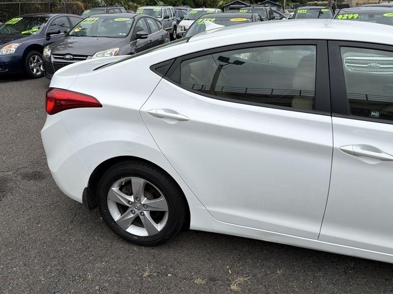 Hyundai Elantra Limited 2013