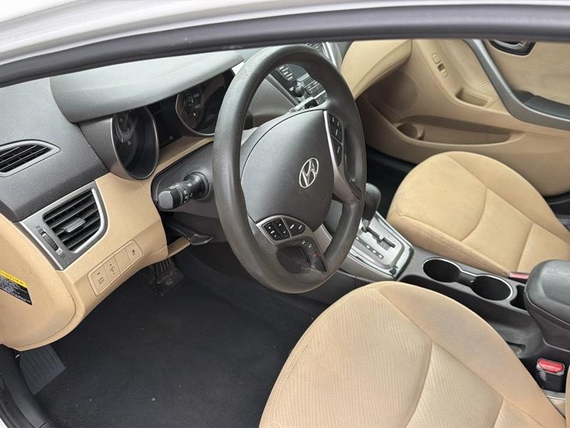Hyundai Elantra Limited 2013