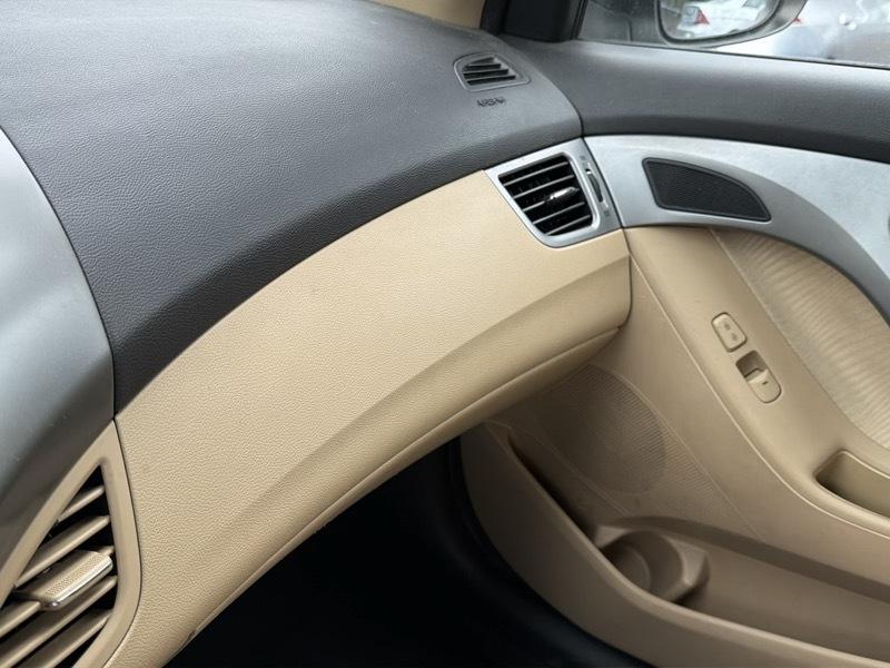 Hyundai Elantra Limited 2013