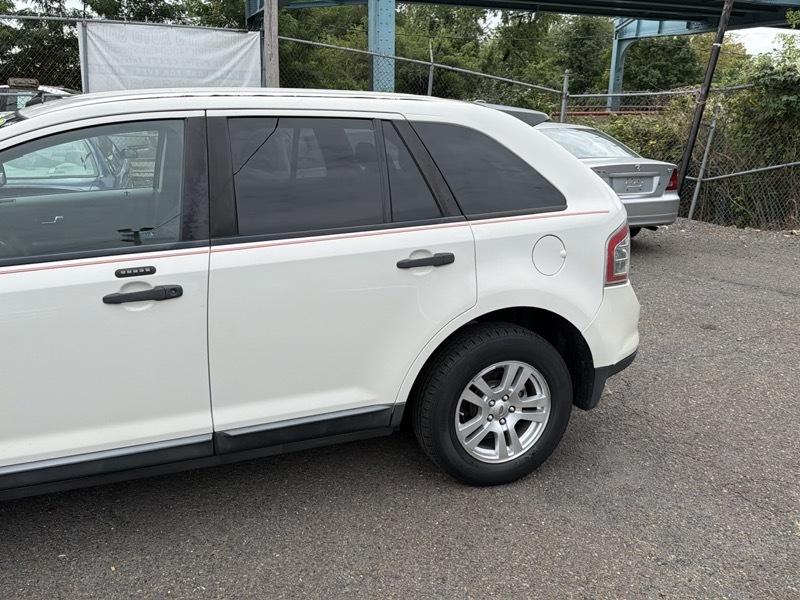Ford Edge SE FWD 2010
