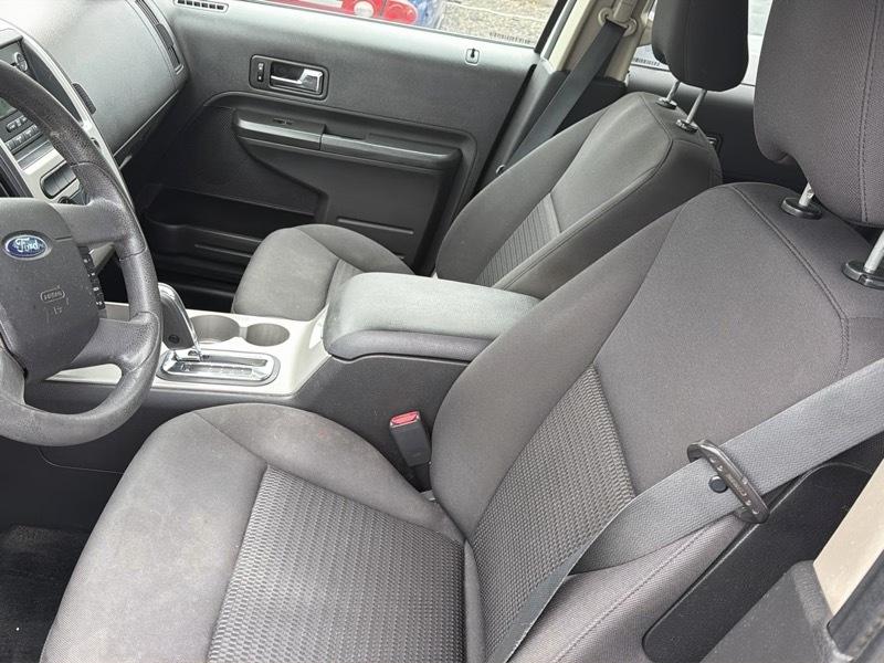 Ford Edge SE FWD 2010