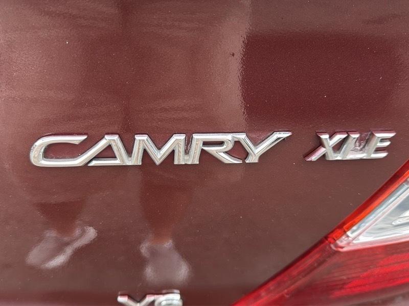 Toyota Camry LE V6 2004