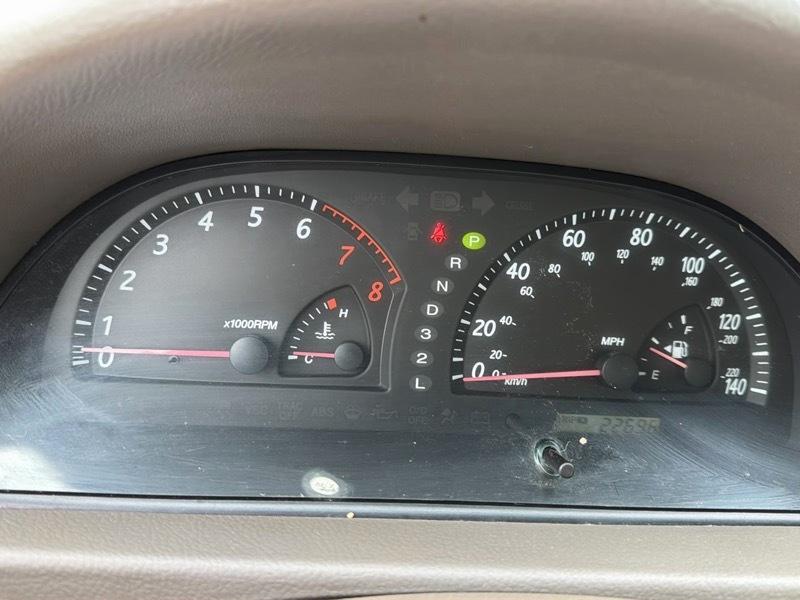 Toyota Camry LE V6 2004