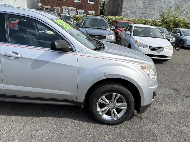 Chevrolet Equinox LS FWD 2010