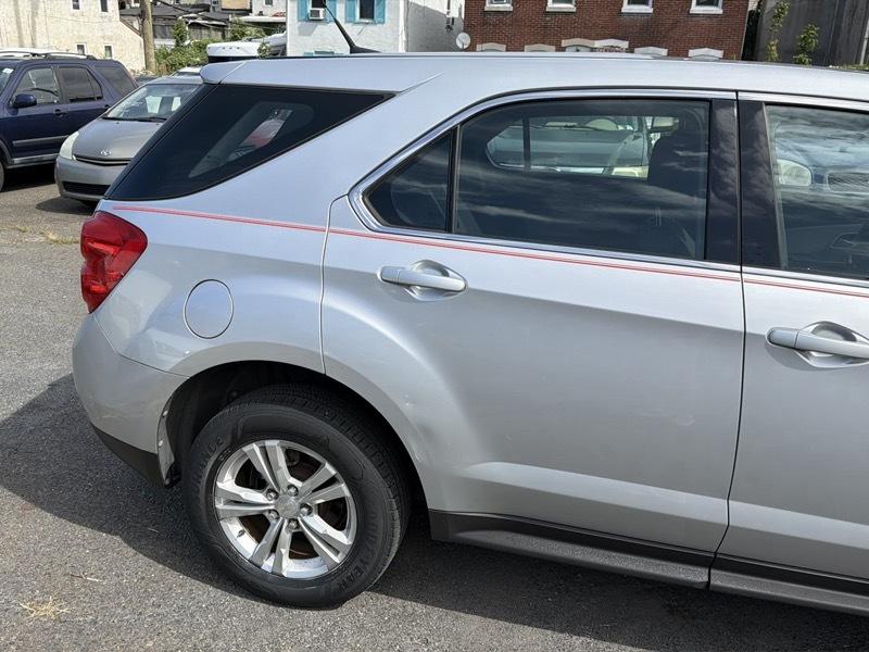 Chevrolet Equinox LS FWD 2010